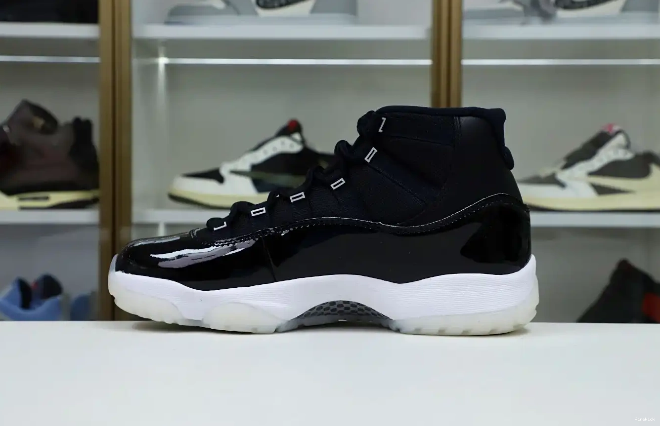 'JUBILEE JORDAN AIR  11 25TH  RETRO 0419